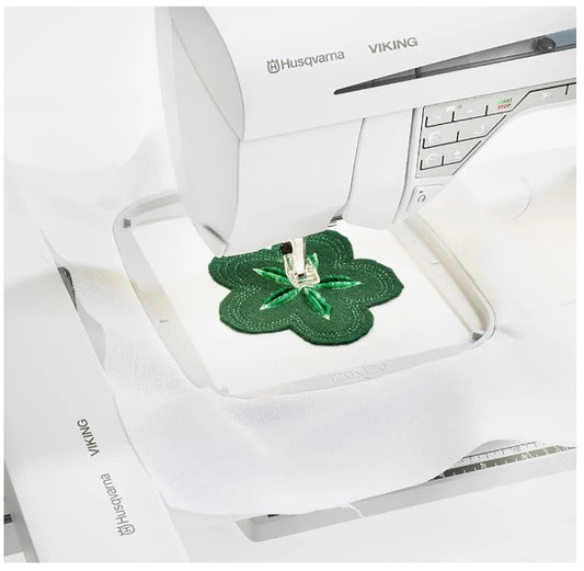 HUSQVARNA® VIKING® Splendid Square Hoop 120 x 120 mm