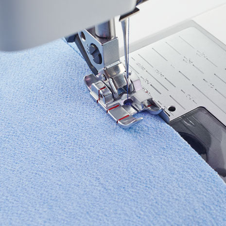 PFAFF® Perfect 1/4 inch Foot with Guide for IDT™ System