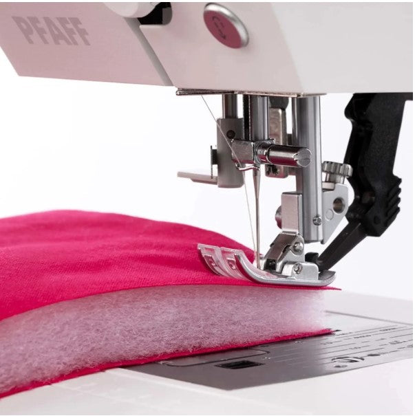 Pfaff quilt ambition 635 - Sewing Machine